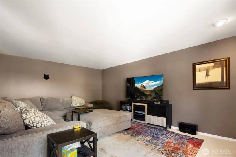 Property photo for 14211 Se 162nd Place, Renton photo 10