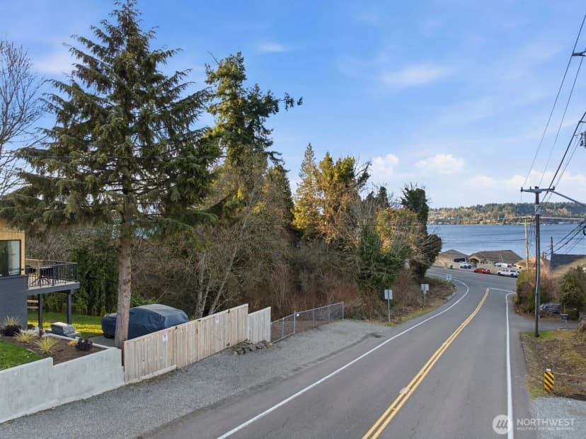 Property photo for 11027 84th Avenue S, Seattle photo 10