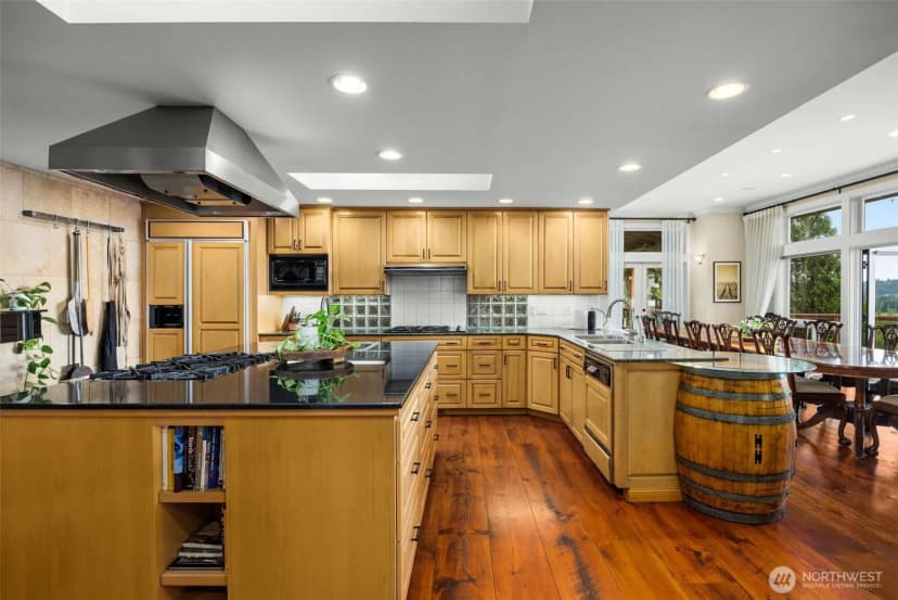 Property photo for 13244 Woodinville-redmond Road Ne, Redmond photo 8