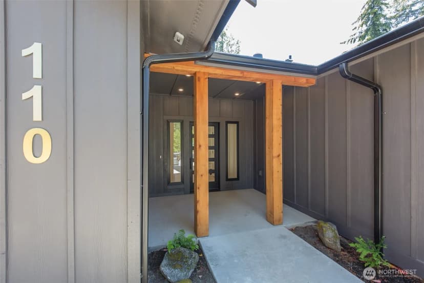 Property photo for 110 Hogans Vista, Sequim photo 2