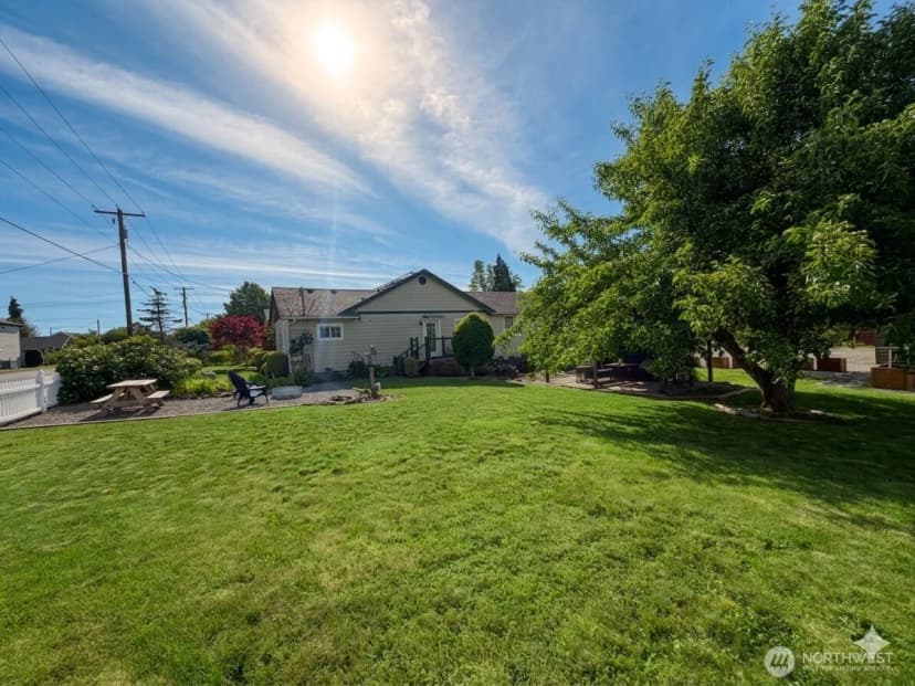 Property photo for 260 Lincoln Avenue E, Tenino photo 37