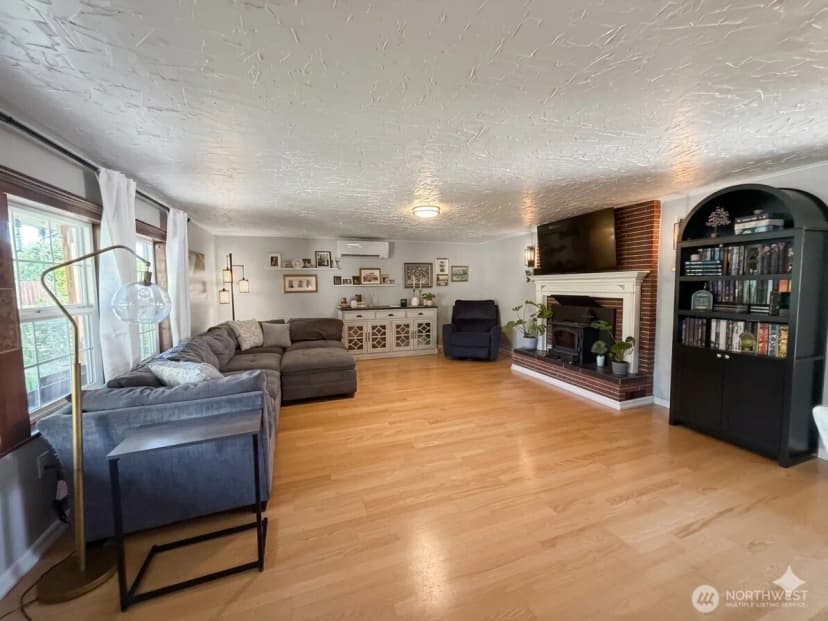 Property photo for 260 Lincoln Avenue E, Tenino photo 25