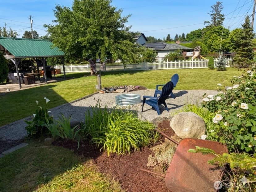 Property photo for 260 Lincoln Avenue E, Tenino photo 11