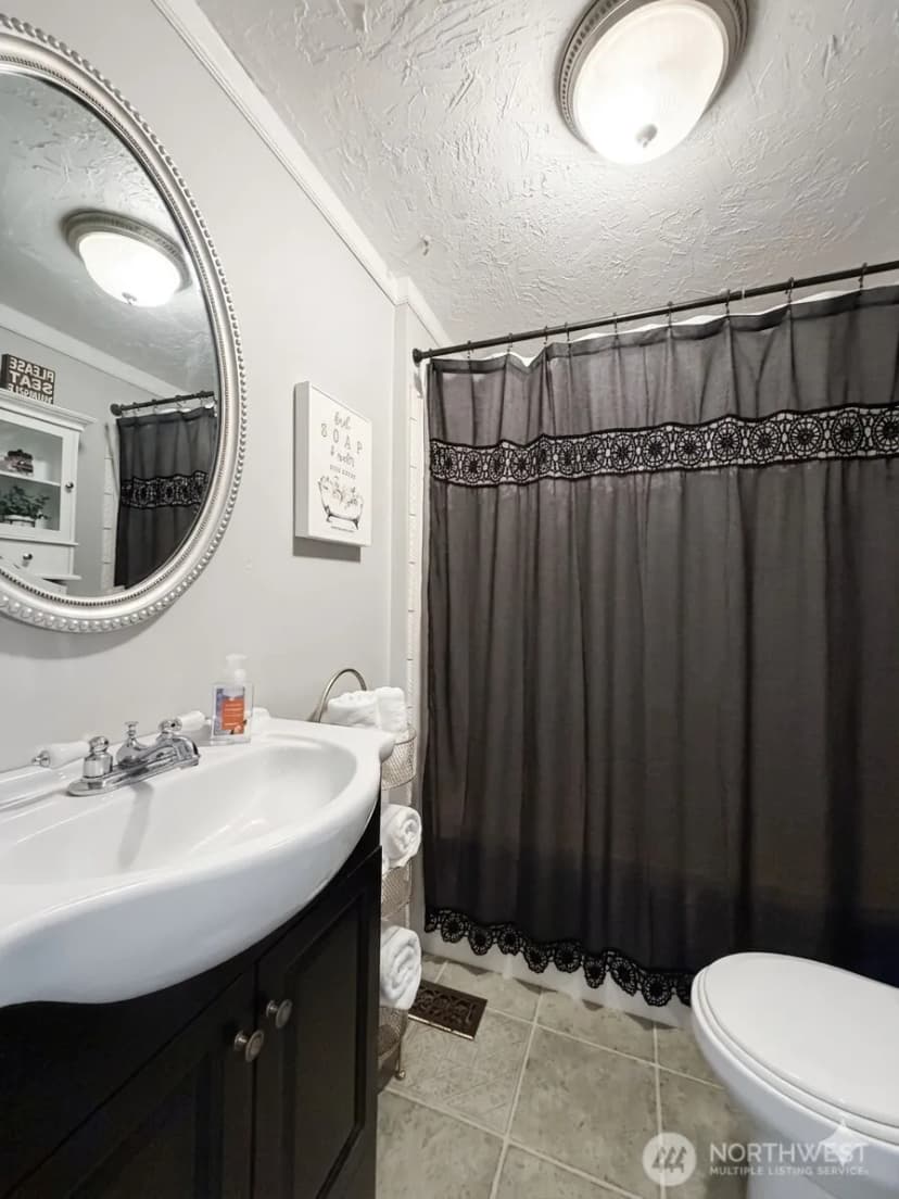Property photo for 260 Lincoln Avenue E, Tenino photo 31