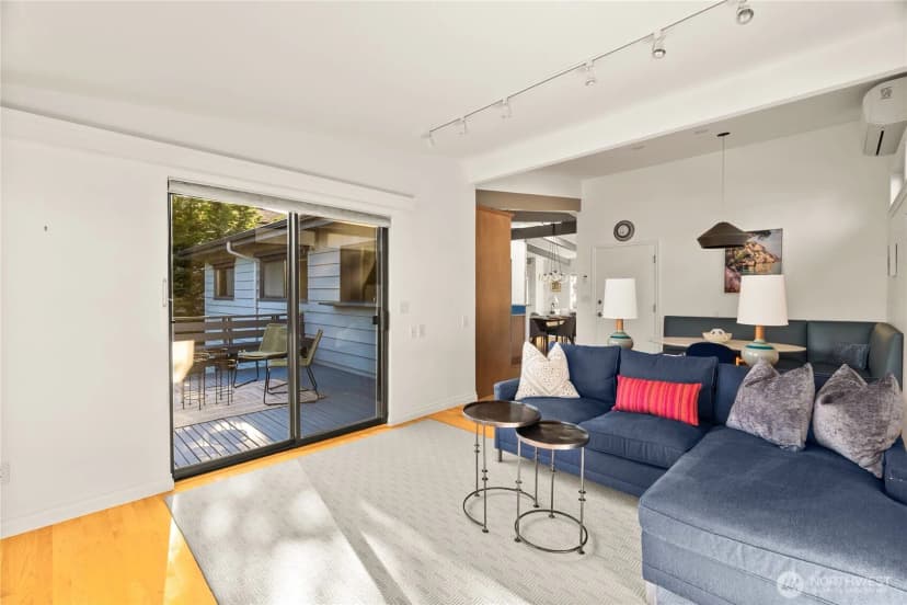 Property photo for 4015 Ne 70th Street, Seattle photo 19