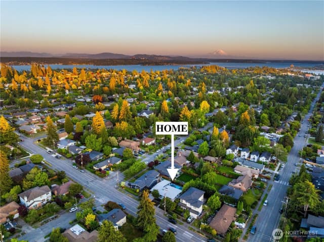 Property photo for 4015 Ne 70th Street, Seattle photo 3