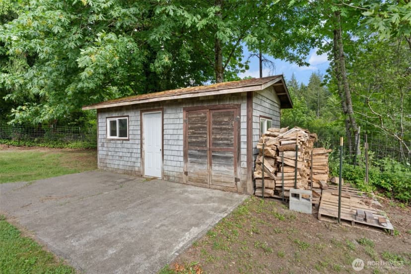 Property photo for 31 Se Campfire Court, Shelton photo 31