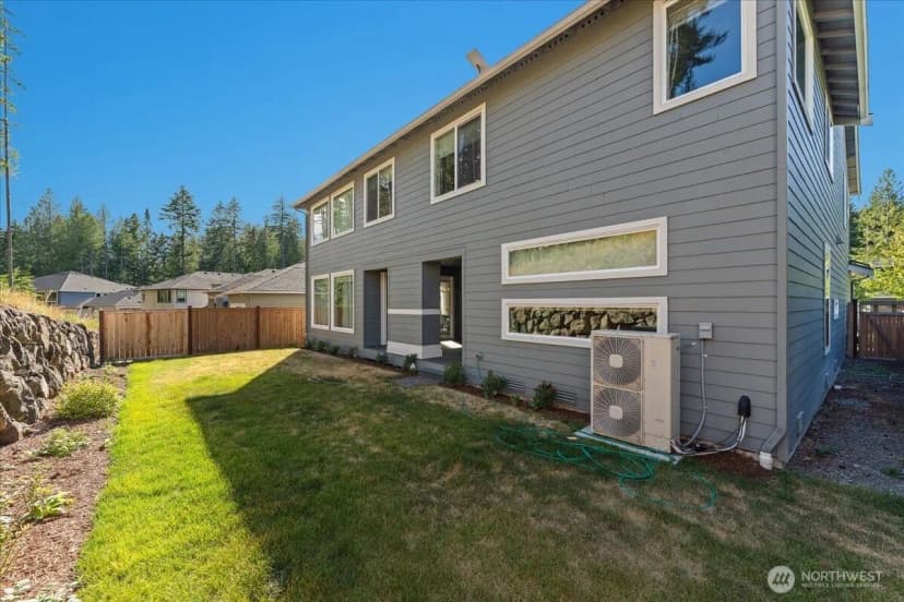 Property photo for 4846 Amherst Way Sw, Port Orchard photo 36