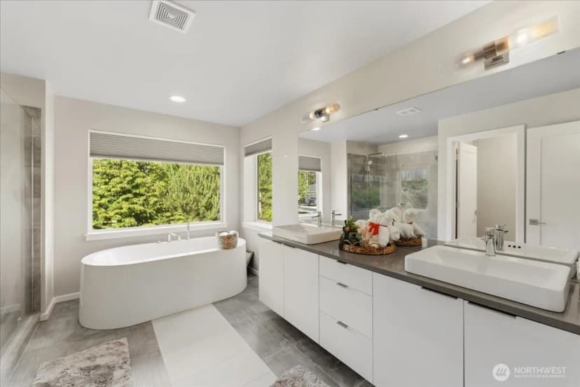 Property photo for 4846 Amherst Way Sw, Port Orchard photo 17