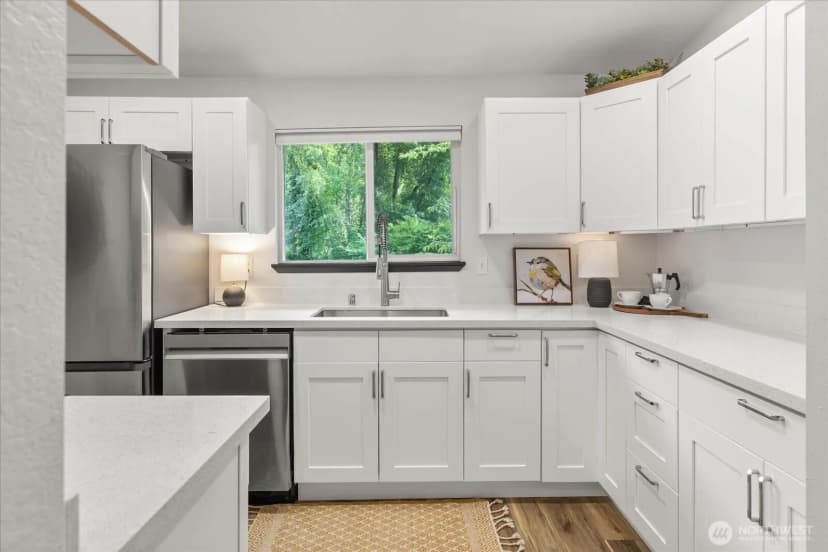 Property photo for 10822 E Riverside Drive #a303, Bothell photo 9