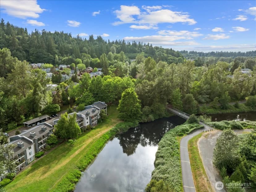 Property photo for 10822 E Riverside Drive #a303, Bothell photo 34
