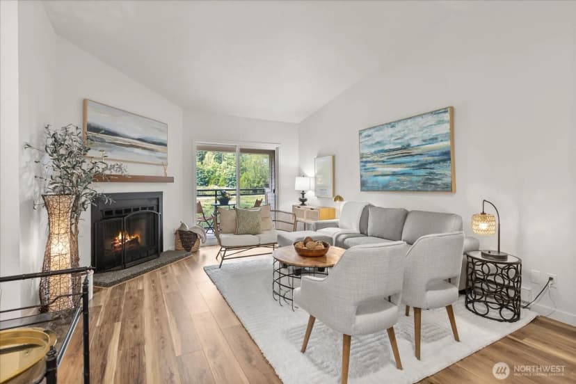 Property photo for 10822 E Riverside Drive #a303, Bothell photo 7