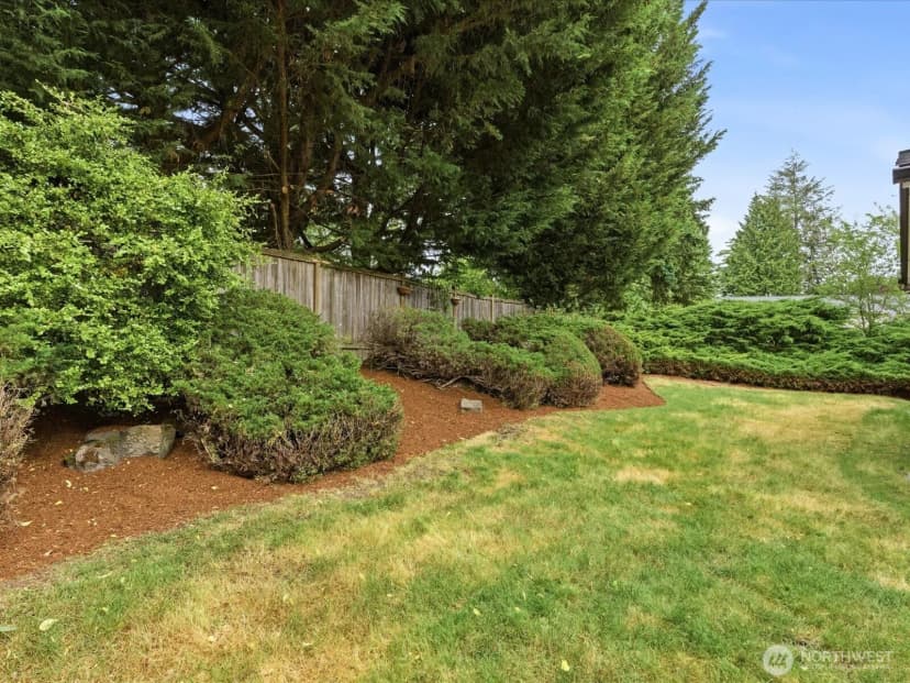Property photo for 1003 111th Place Se, Bellevue photo 20