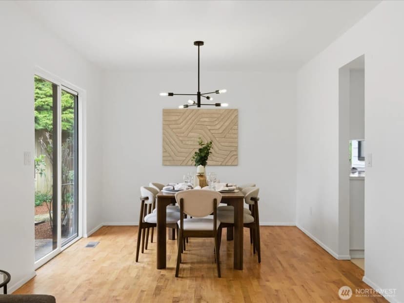 Property photo for 1003 111th Place Se, Bellevue photo 6
