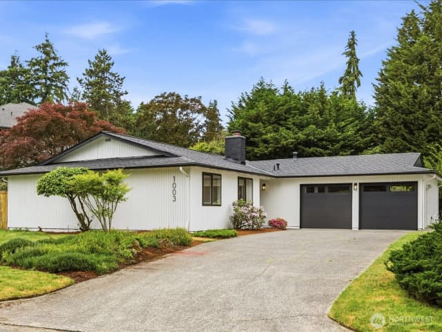 Property photo for 1003 111th Place Se, Bellevue