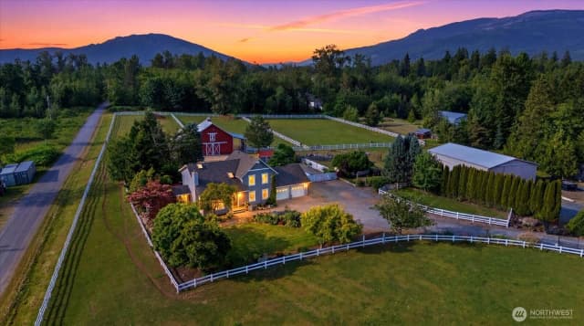 Property photo for 22285 Cully Road, Sedro Woolley