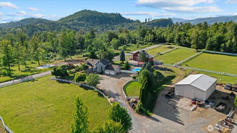 Property photo for 22285 Cully Road, Sedro Woolley photo 11