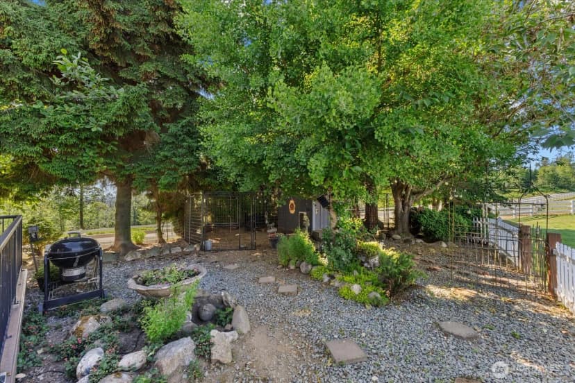 Property photo for 22285 Cully Road, Sedro Woolley photo 13