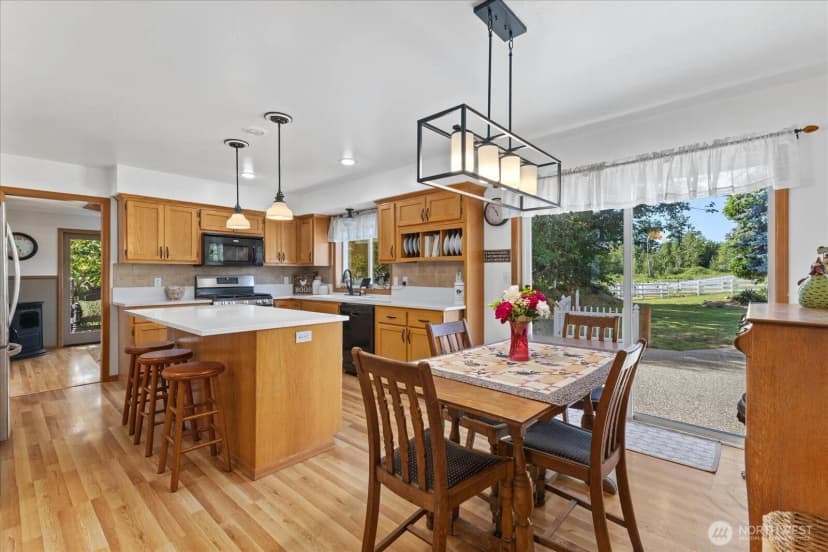 Property photo for 22285 Cully Road, Sedro Woolley photo 19