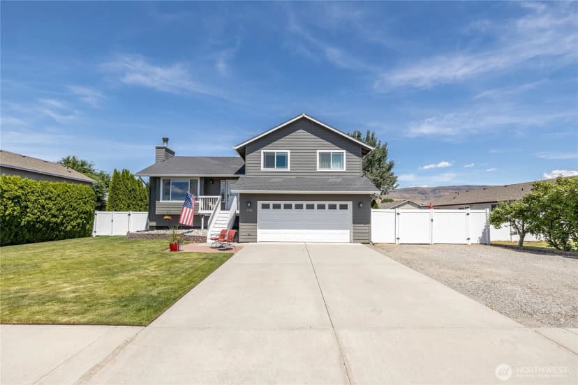 Property photo for 2386 Fancher Field Road, East Wenatchee photo 2