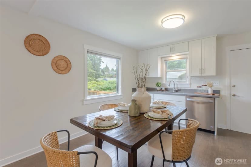 Property photo for 1420 S 129th Street, Burien photo 8