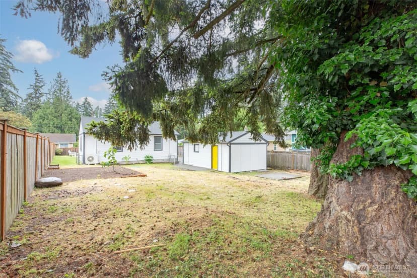 Property photo for 1420 S 129th Street, Burien photo 20