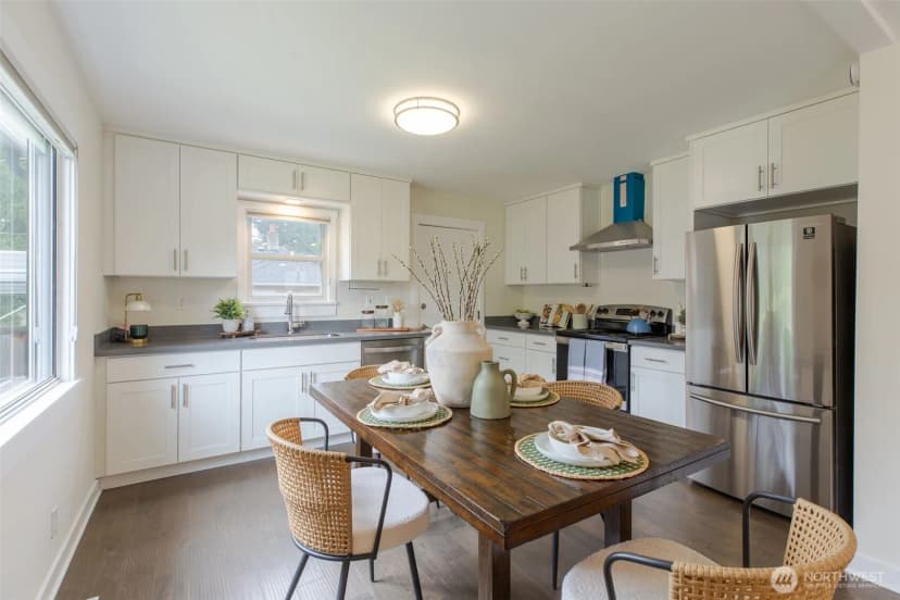 Property photo for 1420 S 129th Street, Burien photo 9