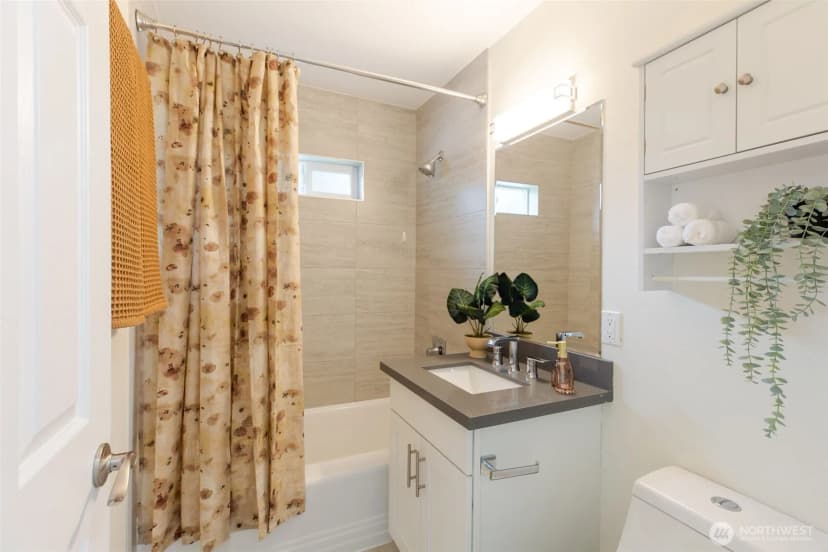 Property photo for 1420 S 129th Street, Burien photo 15