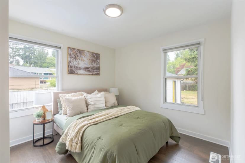 Property photo for 1420 S 129th Street, Burien photo 17
