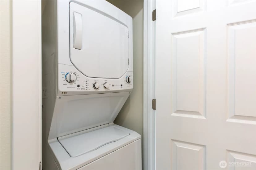 Property photo for 1420 S 129th Street, Burien photo 16