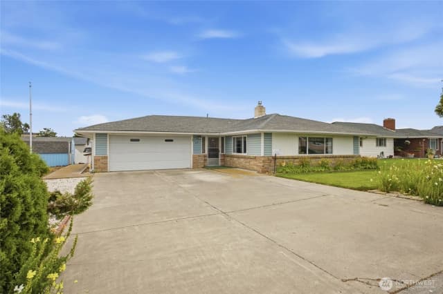 Property photo for 209 W 5th Street, Warden