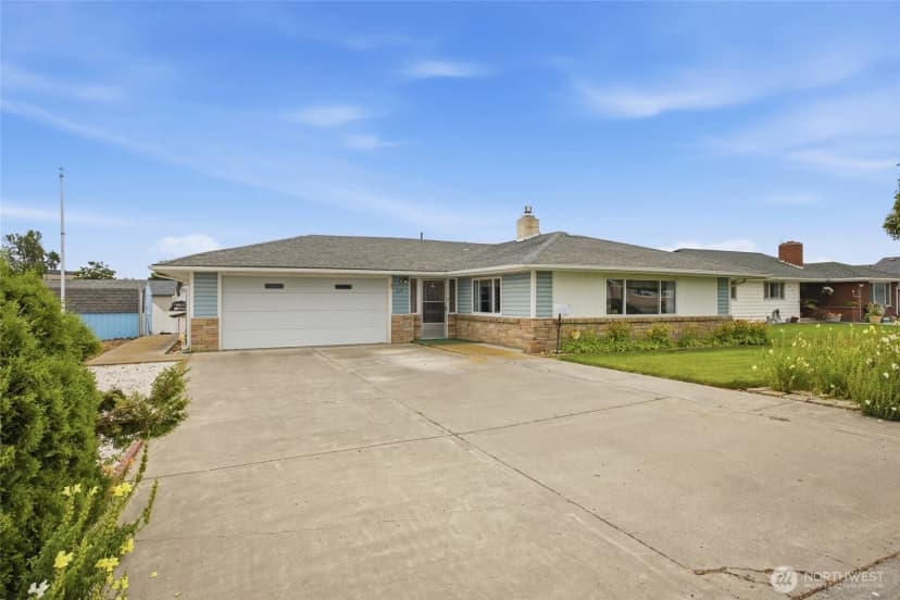Property photo for 209 W 5th Street, Warden