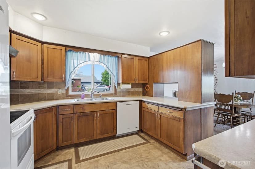 Property photo for 209 W 5th Street, Warden photo 13