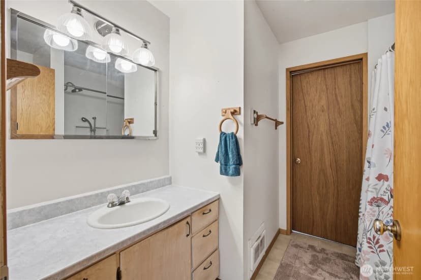Property photo for 209 W 5th Street, Warden photo 19