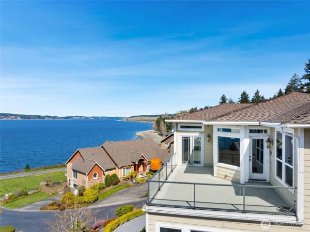 Property photo for 2318 Sunnyside Heights Drive Steilacoom, Steilacoom photo 3