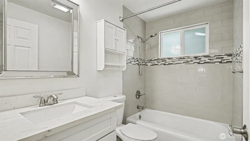 Property photo for 5318 193rd Place Sw, Lynnwood photo 16