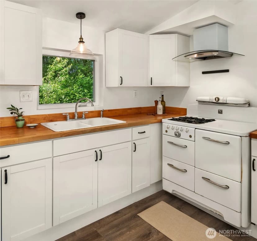 Property photo for 16097 109th Avenue Sw, Vashon photo 7