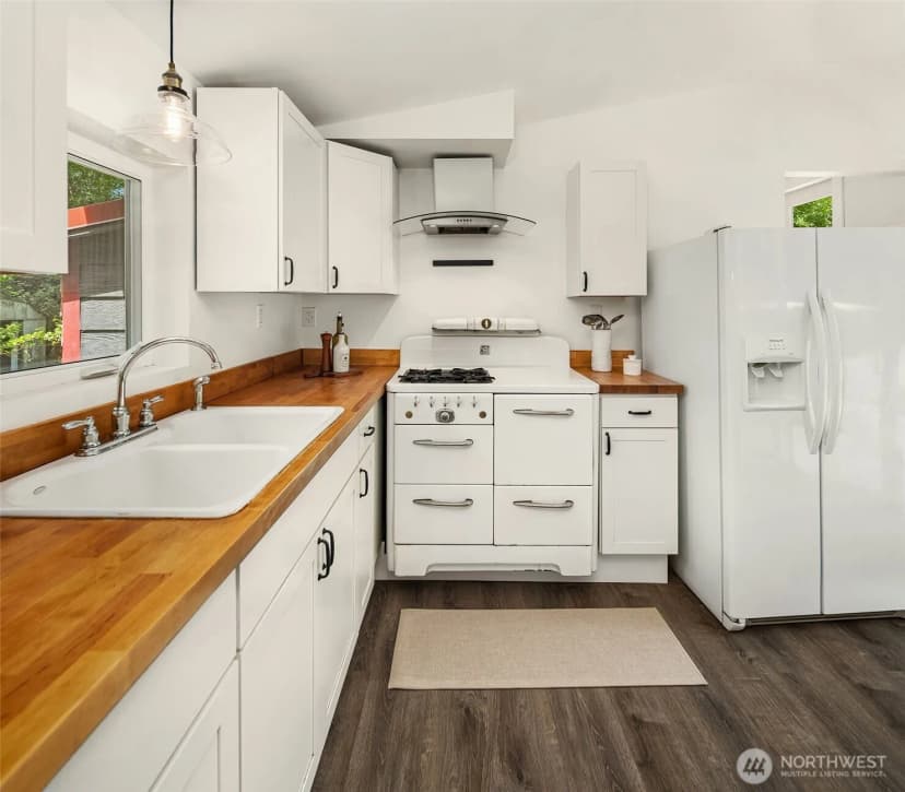 Property photo for 16097 109th Avenue Sw, Vashon photo 8