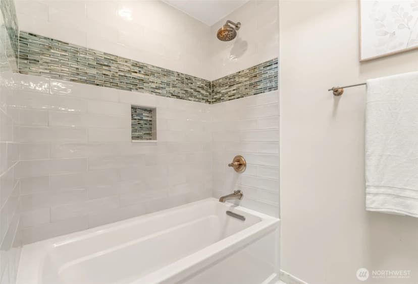 Property photo for 10554 Ne 150th Court, Bothell photo 21
