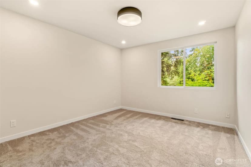 Property photo for 10554 Ne 150th Court, Bothell photo 22