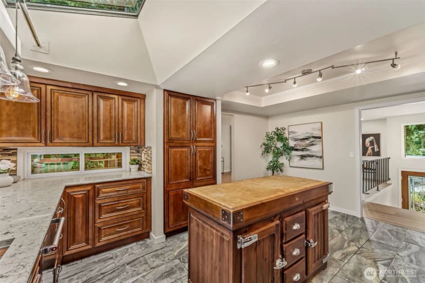 Property photo for 10554 Ne 150th Court, Bothell photo 13