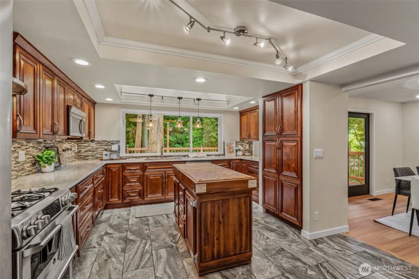 Property photo for 10554 Ne 150th Court, Bothell photo 11