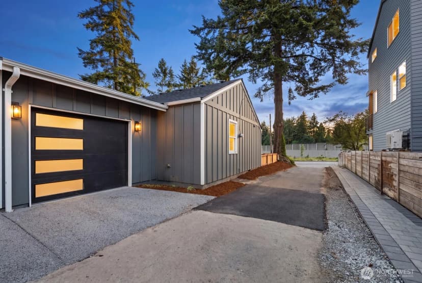 Property photo for 12042 5th Avenue Ne, Seattle photo 24