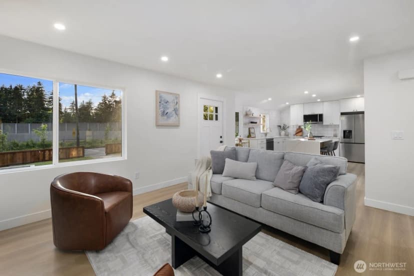 Property photo for 12042 5th Avenue Ne, Seattle photo 6