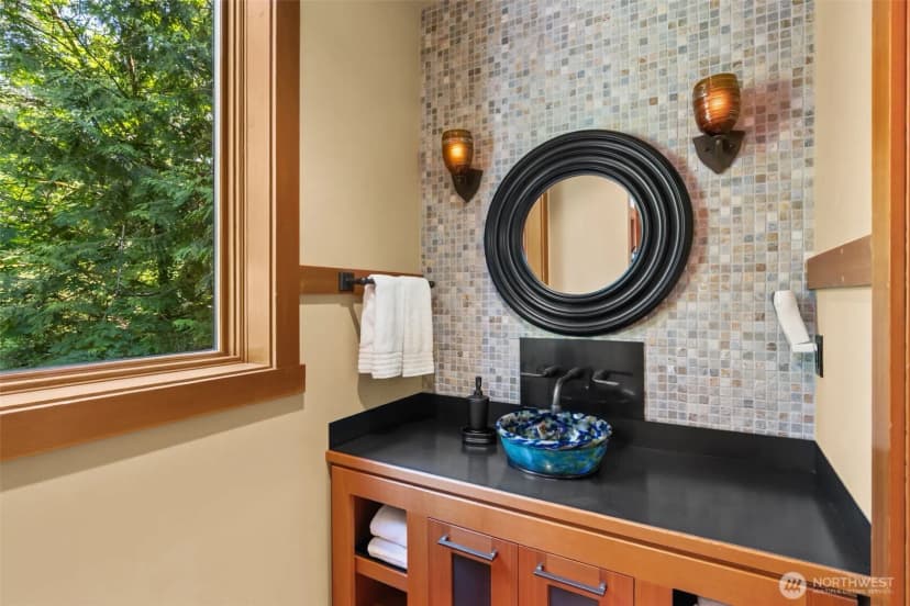Property photo for 8641 Fernwood Street Ne, Olympia photo 17