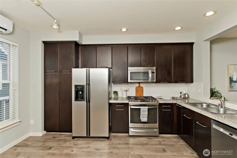 Property photo for 1843 Ne Kenyon Court, Issaquah photo 12
