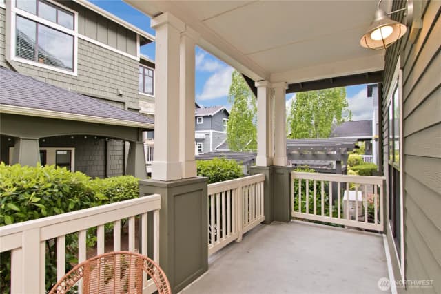 Property photo for 1843 Ne Kenyon Court, Issaquah photo 4