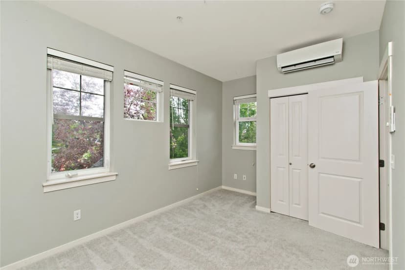 Property photo for 1843 Ne Kenyon Court, Issaquah photo 21