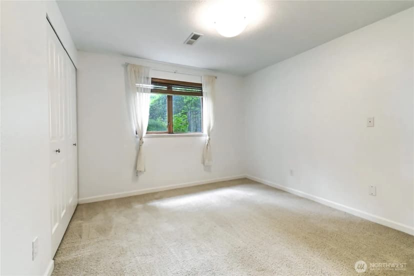 Property photo for 9315 36th Avenue Se, Everett photo 18