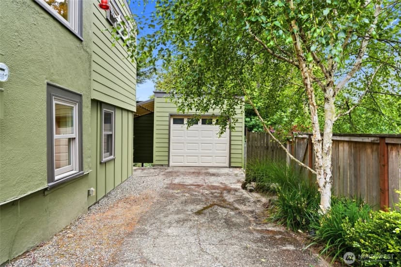 Property photo for 4755 39th Avenue S, Seattle photo 31